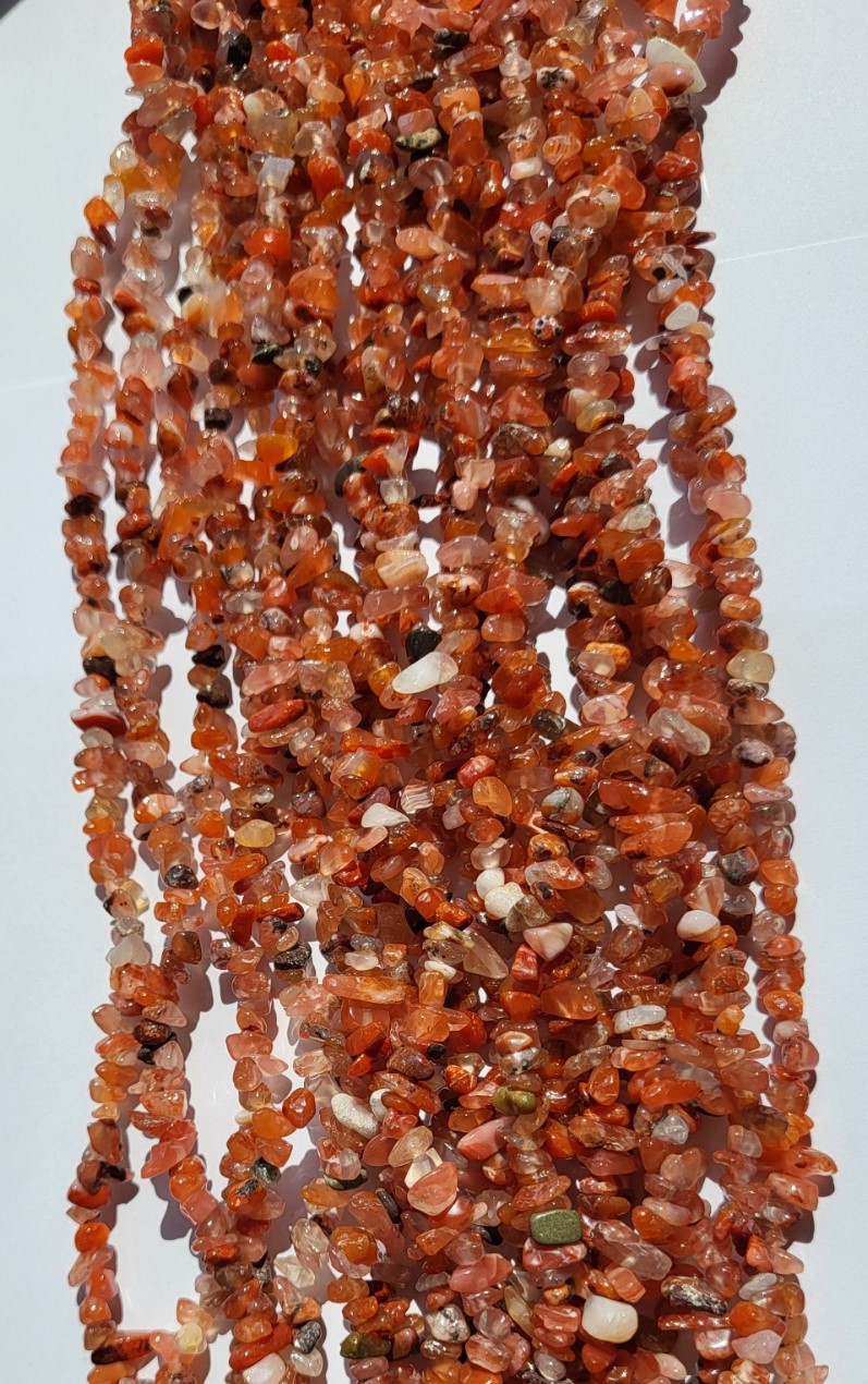 *NST38a   1 streng ca. 80 cm. natuursteen *Carneool* top Kwaliteit