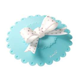 Ribbon cup cap - lichtblauw met witte gestippelte strik