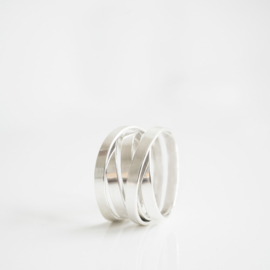 flat wide swirl ring