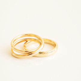 swirl and hammer wedding set