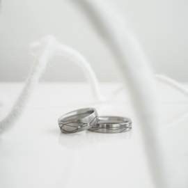 line wedding rings