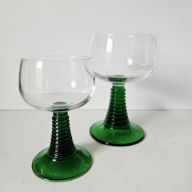 Roemer | wijnglas op groene voet