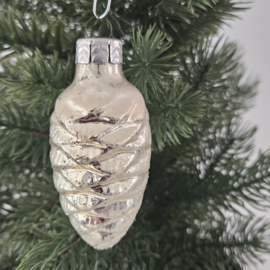 Kerstbal | dennenappel