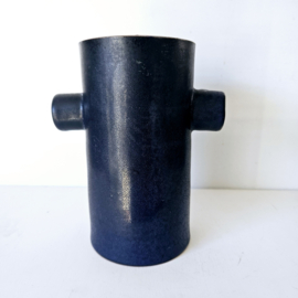 Donkerblauwe vaas met 2 handvatten | AB vintage