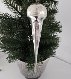Zilveren kerstbal | pegel met reliëf werk