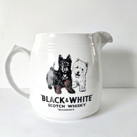 Black & White Scotch Whisky | kan