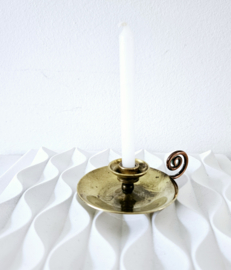 Kleine messing kandelaar met oor
