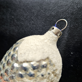 Vintage kerstbal walnoot | met sneeuwkraag