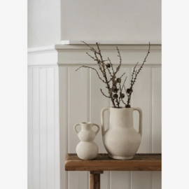 Madam Stoltz vaas papier mache