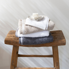 Bastion Collections handdoek 70x140 - wit