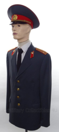 Politie Rusland uniform SET jasje en pet - met originele insignes - maat 48 - origineel