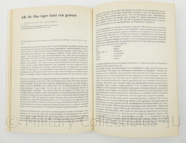 Boek Armamentaria 1978- uitgave van Vrienden van het Legermuseum