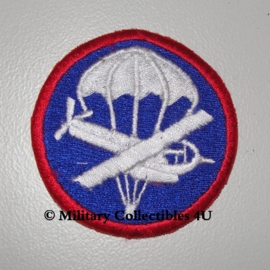 Overseas cap insigne - glider infantry - officieren - rode rand  - vanaf voorjaar 1943