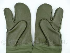 Overhandschoenen - trigger gloves wanten groen stof met leer origineel Nederlands leger