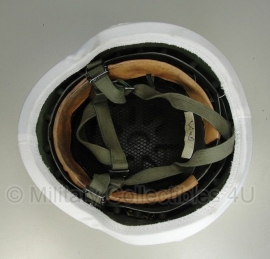 KL sneeuw wit M92 M95 helmovertrek voor Composiet helm  (zonder helm) - maat Medium, Large of XL - licht gebruikt - origineel