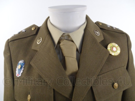 Tsjechisch leger Officiers uniform jasje met insignes !- maat 45 = Small  - origineel