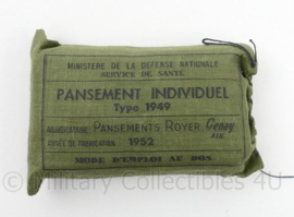 Franse leger Pansement Individuel Type 1949 individueel militair verbandpakje 1952  - origineel