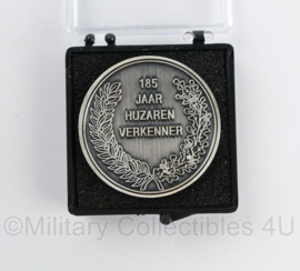 KL Nederlandse leger Regiment Huzaren van Boreel 185 jaar Huzaren Verkenner coin in dooje - diameter 3,5 cm - origineel