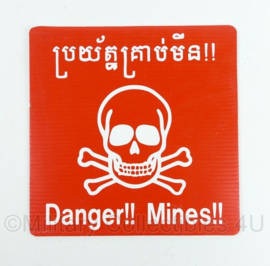 Cambodja Danger!! Mines!! bord - meegenomen door NL marinier - 25 x 0,5 x 25 cm - origineel