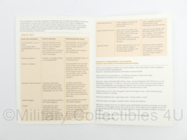KL Nederlandse leger instructiekaarten set ISAF Commandanten en Stress en Preventie Eerste Hulp bij Warmteletsel - origineel