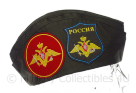 Russisch leger veteranen schuitje met originele insignes - groen - maat 58 - origineel
