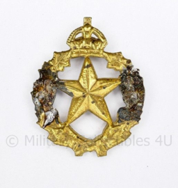 WO2 Canadese cap badge zonder pinnen Le Regiment de Montmagny Kings Crown - 5 x 4 cm - origineel