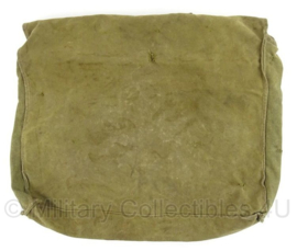 WO2 Duitse stoffen groene kleding tas uit 1943 - gestempeld 1943 - 30 x 38 cm - origineel