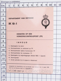 Kmar Koninklijke Marechaussee IK  19-1 diensten op een verkeerscontrolepost -15 x 10 cm -  origineel
