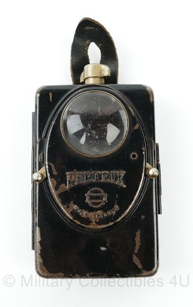 Pertrix N667 zaklamp met knoopbevestiging - afmetingen 6½ x 3½ x 10½ cm - origineel