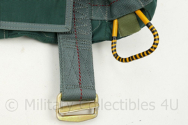 KLU en USAF Case assy Survival Kit voor piloten voor in de schietstoel  - 38 x 38 x 12½ cm - nieuw - origineel