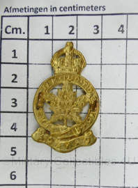 Canadese WO2 cap badge Royal Montreal Regiment of Canada - Kings Crown - 4,5 x 3 cm - origineel
