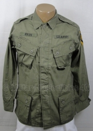 US Army Jungle Fatique jacket GROEN 1st pattern - Vietnam Oorlog replica - met insignes