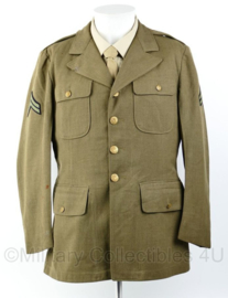 Wo2 US Army Class A jacket gedateerd 1942 - rang  Sergeant  - size 38S= 48k - origineel