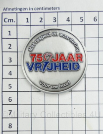 Apeldoorn Epe Voorst Veteranendag met respect en waardering voor uw inzet 75 jaar Vrijheid coin - diameter 5 cm - origineel