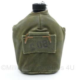 WO2 US Army of Vietnam oorlog veldfles set -  14 x 8 x 21 cm - delen zijn niet origineel US