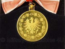 Oostenrijkse Bijzondere verdienste medaille goud für verdienste um die republik österreich- met doosje - origineel