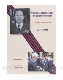 Zeldzame 5delige serie boeken van de 5 hoogste Nederlandse leger onderscheidingen Studiekring Ridderorden en Onderscheidingen Erik Muller - niet in de winkel te koop - met handtekening Marco Kroon - origineel