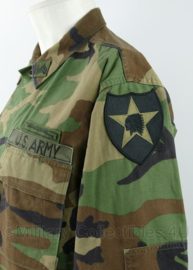 US Army Woodland 2nd Infantry Division uniform met Combat Infantry badge - medium long - origineel