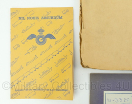 MVO en KL jaren 60 aan- en afvoertroepen document set - origineel