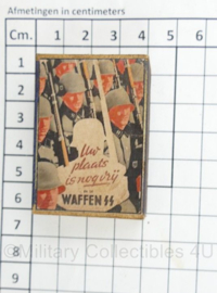 WO2 Duits luciferdoosje van echt hout - Uw Plaats is nog Vrij in de Waffen SS - 6 x 4 cm