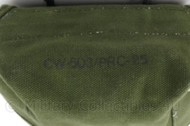 CW-503/PRC-25 radio Antenne toebehoren koppeltas - 45 x 14 x 7 cm - licht gebruikt - origineel