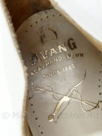 Koninklijke Marine witte tropen schoenen Avang Hand Sewn met lederen zool - maat 10,5 = 45 - origineel