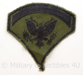 US Army Vietnam oorlog arm embleem - rang Specialist Five - Cut edge Subdued - afmeting 7,5 x 7,5 cm - origineel