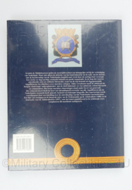 Het Admiralenboek De vlagofficieren van de Nederlandse Marine 1382-1991 - 22,5 x 2 x 29 cm - nieuw