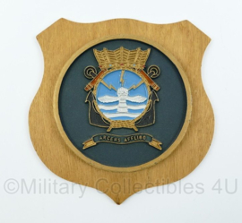 Koninklijke Marine wandbord - squadron 860 - "arcens affligo" - afmeting 18 x 22 x 2 cm - origineel