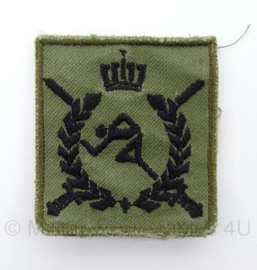 KL Koninklijke Landmacht LO lichamelijke opvoeding borst embleem MET klittenband - 5 x 5,5 cm - origineel