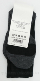 Falke TK2 W1 winter sokken - model 2025 tot heden - zwart-grijs - 70% scheerwol - maat 39-40 - nieuw - origineel