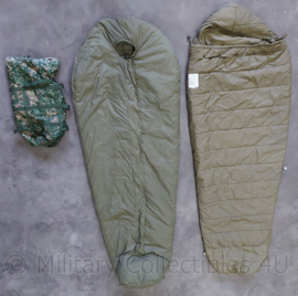 Defensie nieuwste model Modulaire slaapzak in nieuwe NFP camo hoes - binnenzak, buitenzak, lakenzak  en NFP compressiehoes - maat Medium of Large  - topstaat - origineel