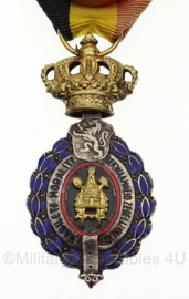 Belgische Leopold medaille "ereteken van arbeid" 1ste klasse - 9 x 4 cm - origineel