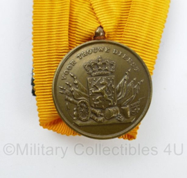 KL Nederlandse leger Trouwe Dienst bronzen medaille voor 12 jaar Trouwe Dienst in doosje - Juliana - origineel